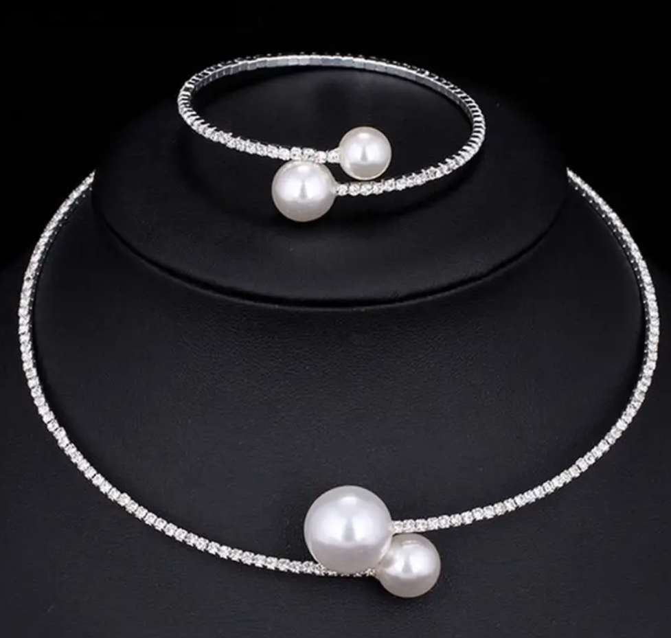 Shiny Rhinestone Faux Pearl Collar Necklace & Adjustable Bracelet Bride Set Accessories